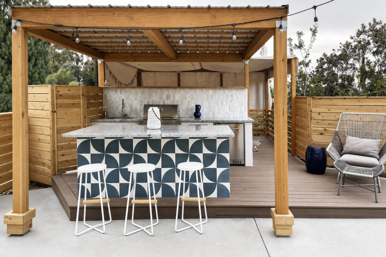 Outdoor kitchen decks